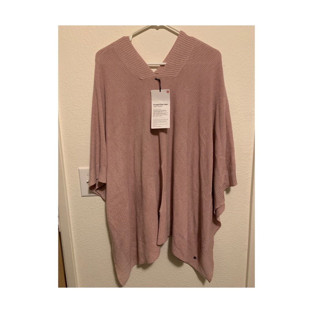 Lululemon Forward Flow Cape